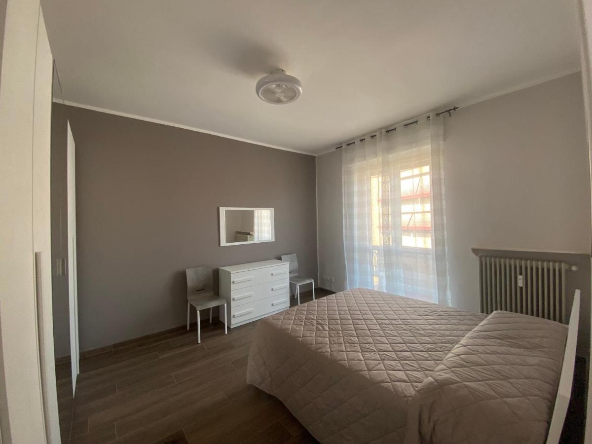 La Casa Di Alice2 Apartment Верчели Екстериор снимка