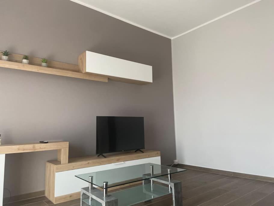 La Casa Di Alice2 Apartment Верчели Екстериор снимка